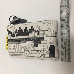 Starbucks New York City 2019 Gift Card Pouch Subway Wall Train Pigeon